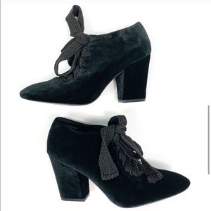 Nine West | Black Velvet Ankle Booties Size 6.5
